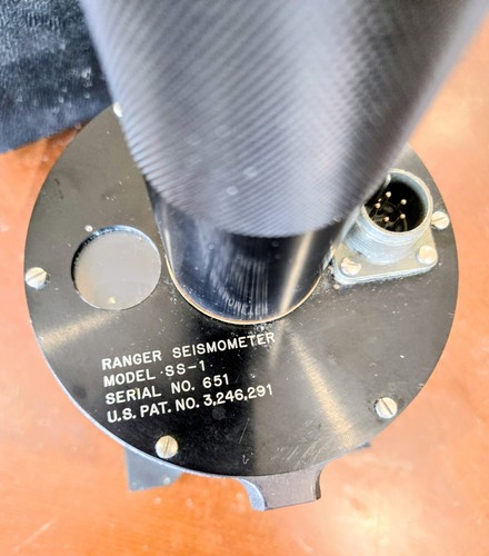 Kinemetrics seismometer - ss-1,